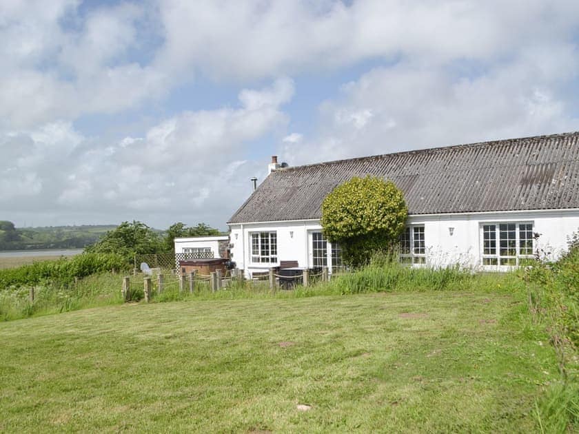 Exterior | Bronyn Cottage - Bronyn Farm, Ferryside, near Carmarthen