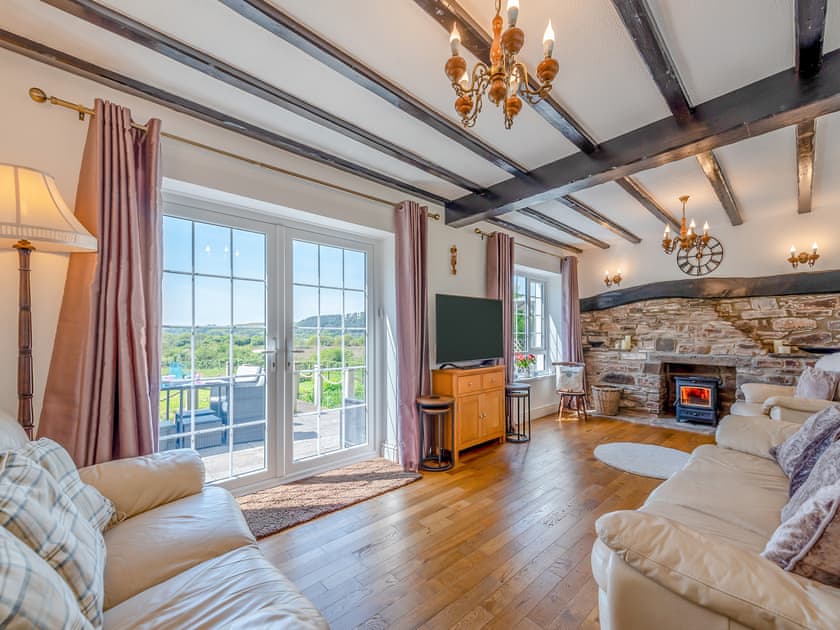 Living room | Bronyn Cottage - Bronyn Farm, Ferryside, near Carmarthen