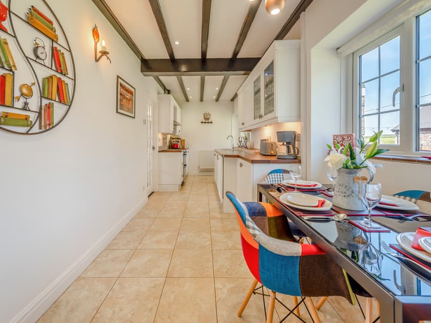 Kitchen/diner | Bronyn Cottage - Bronyn Farm, Ferryside, near Carmarthen