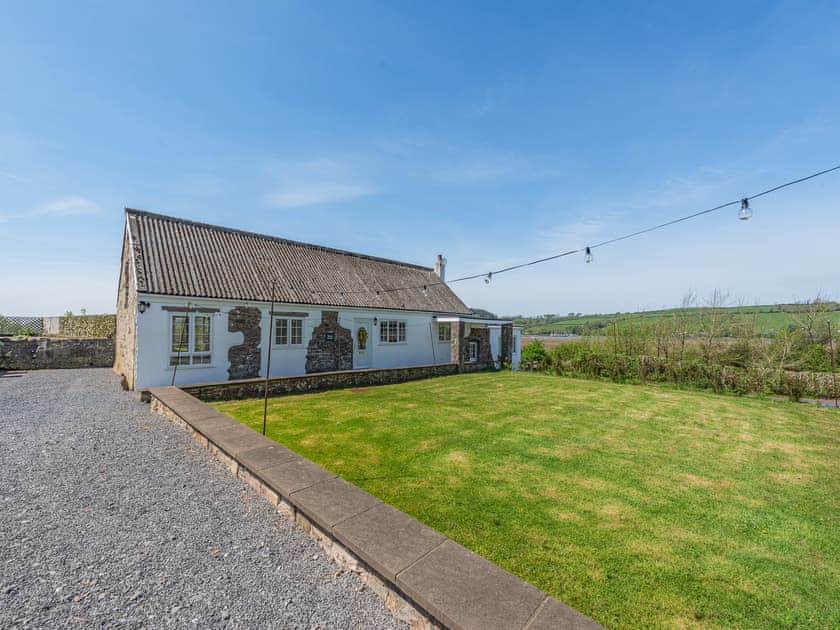 Exterior | Bronyn Cottage - Bronyn Farm, Ferryside, near Carmarthen