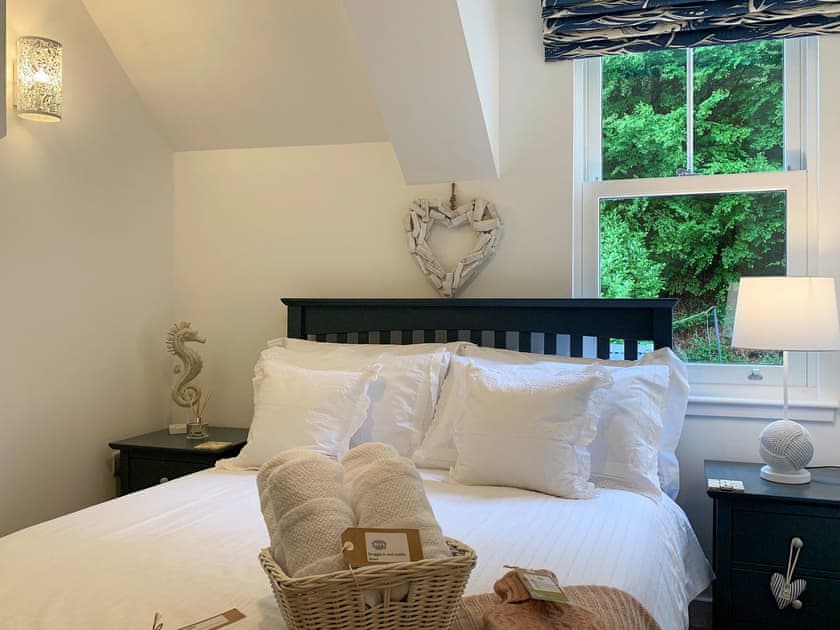 Double bedroom | Coorie Doon, Lochgilphead