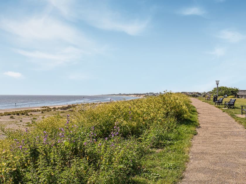 Surrounding area | Pakefield Seaview Cottage, Lowestoft