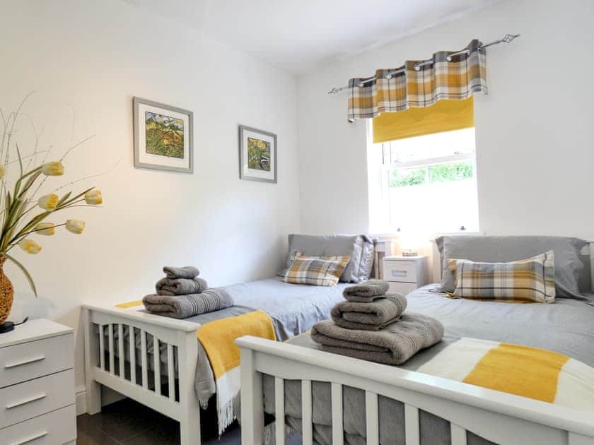 Twin bedroom | No 2 Railway Cuttings - Railway Cuttings, Falstone, near Kielder