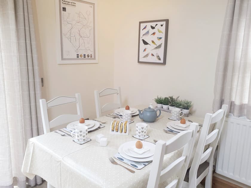 Dining Area in kitchen | Alpine Cottage, Carperby, Leyburn