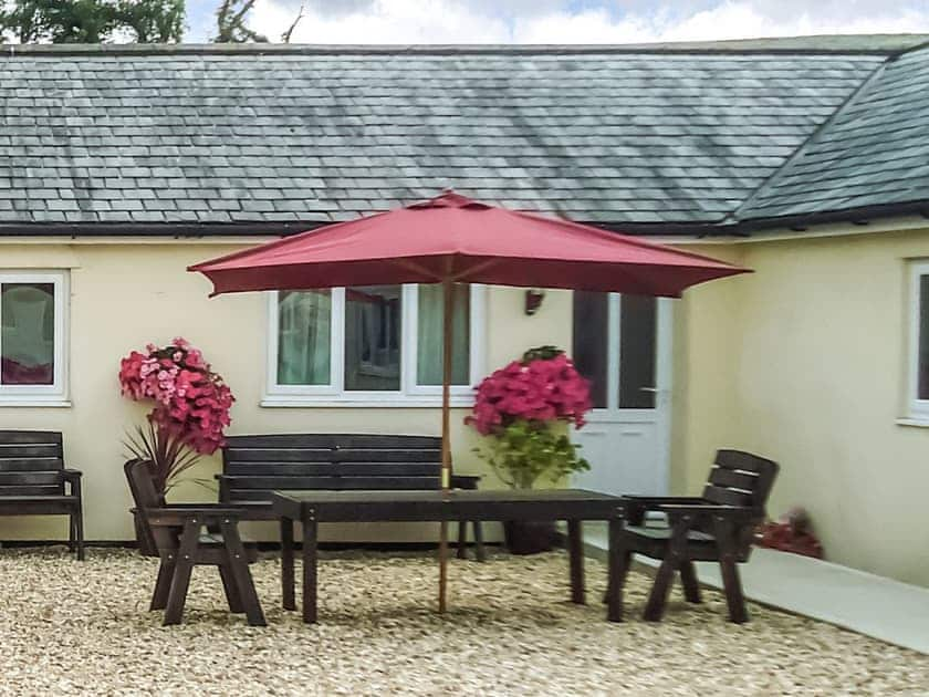 Exterior | Peach Tree Cottage, Winterbourne Steepleton, near Dorchester