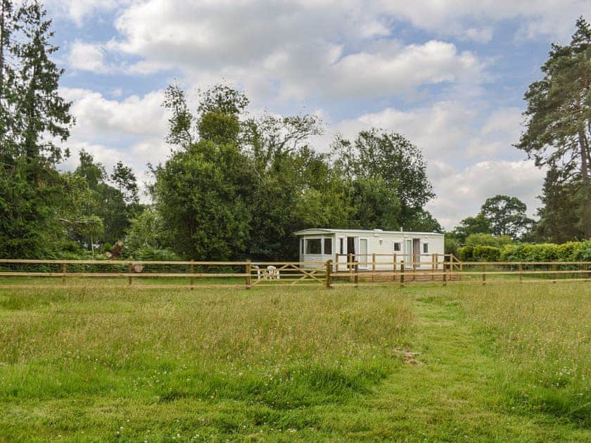 Setting | Spinney Retreat, Romsey