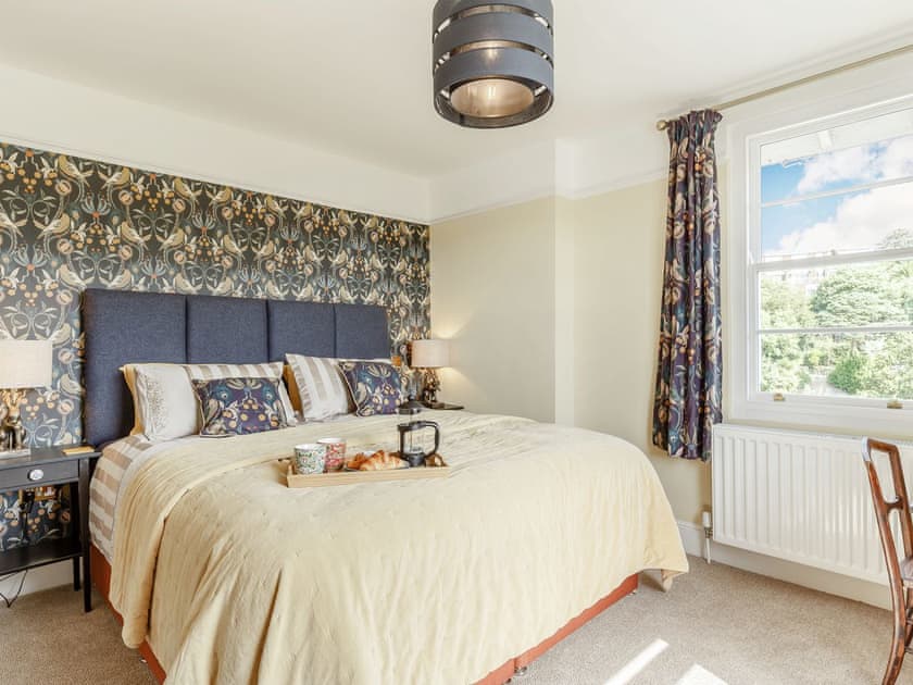 Double bedroom | Cavern House, Torquay