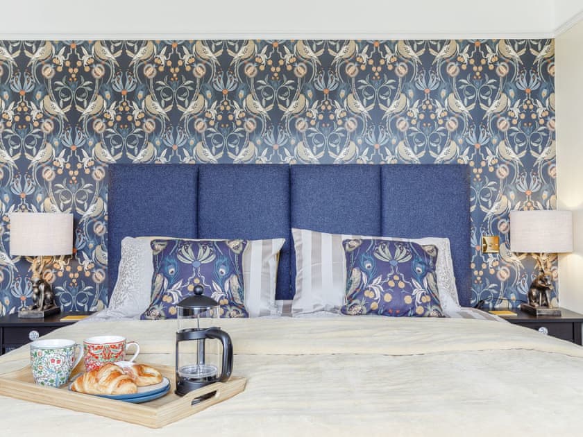 Double bedroom | Cavern House, Torquay
