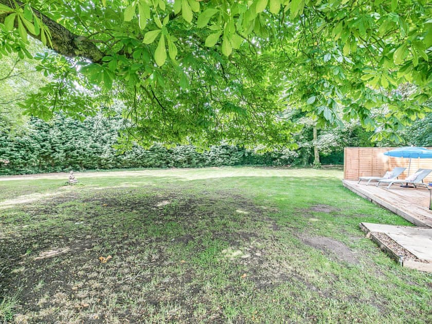 Setting | Walcot Hall Yurts- Snow Drop Hut - Walcot Hall Yurts, Alkborough, near Scunthorpe