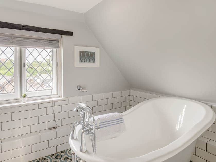Bathroom | Yew Tree Farm, Ashford