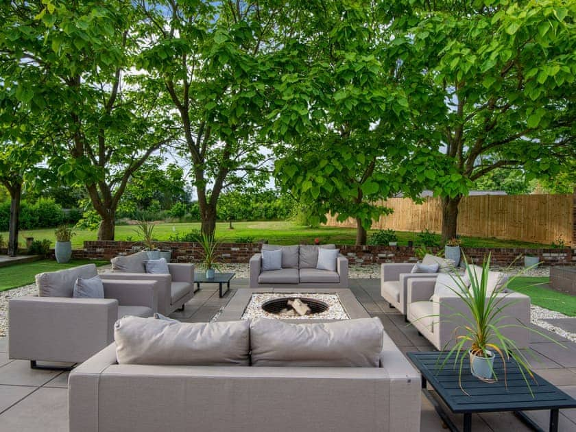 Outdoor area | Yew Tree Farm, Ashford