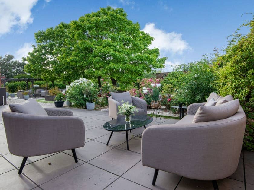 Outdoor area | Yew Tree Farm, Ashford