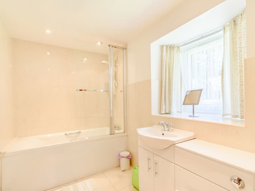Bathroom | Town Head Cottage - Town Head, Melmerby, near Coverdale