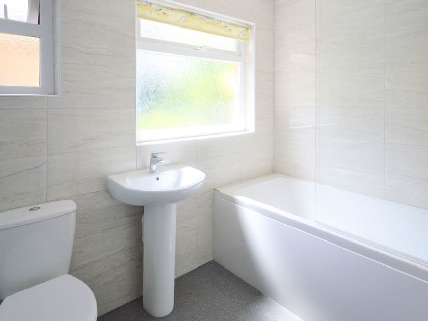 Bathroom | Hilltops, Wroxall, near Ventnor