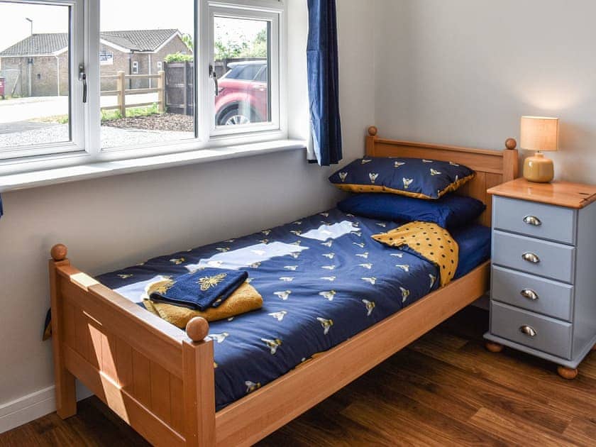 Single bedroom | Park View, Martham