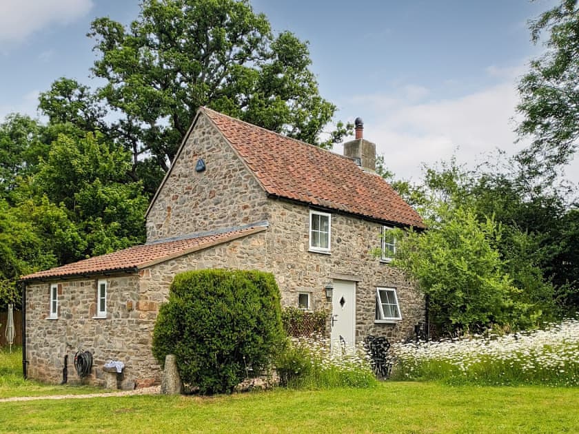 Honeymead Cottage In Bitton Somerset Book Online Hoseasons