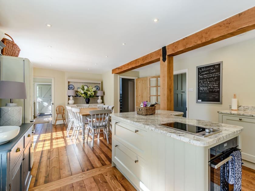 Kitchen | Comptons Oast, Frant