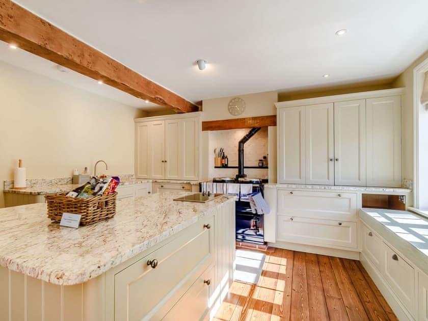 Kitchen | Comptons Oast, Frant
