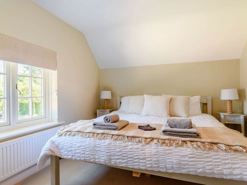 Double bedroom | Comptons Oast, Frant