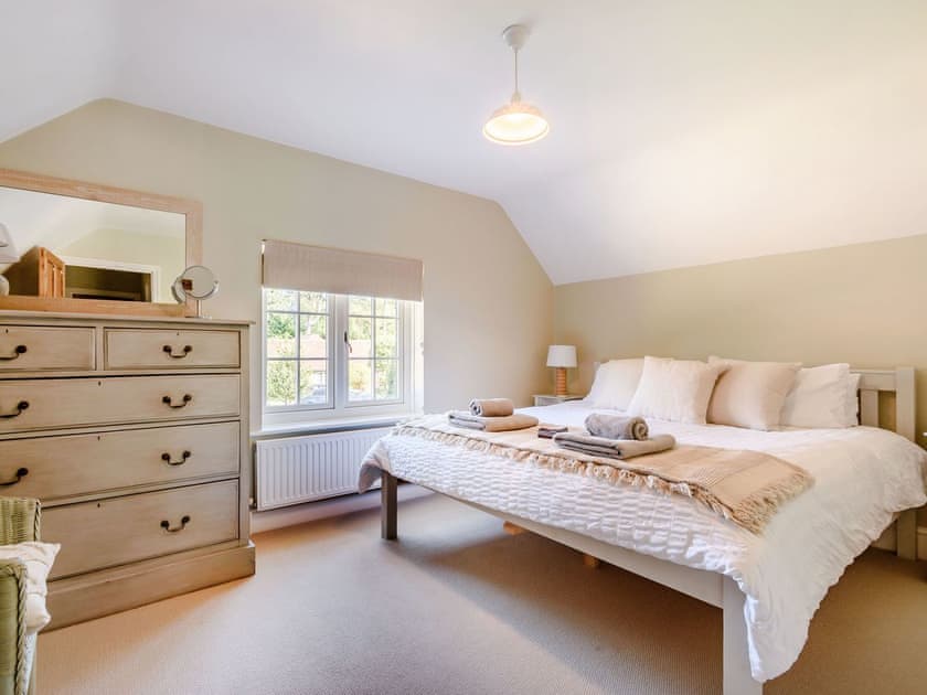 Double bedroom | Comptons Oast, Frant