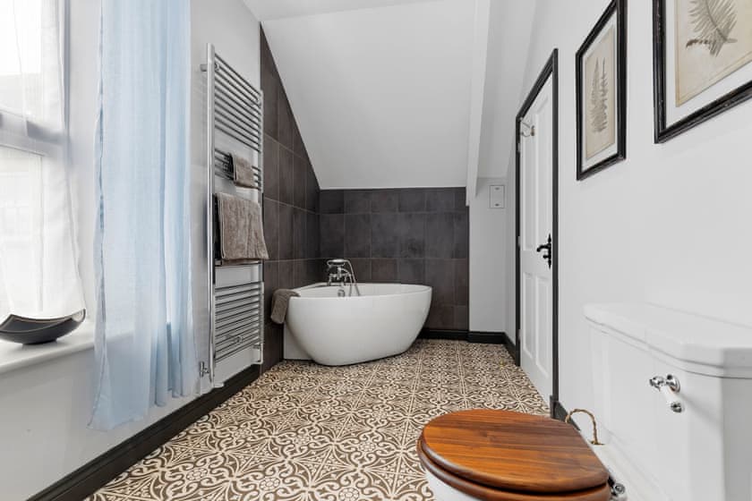 Bathroom | The Coach House - Glaneirw Estate, Tanygroes, near Llangrannog