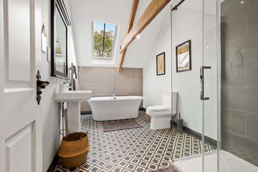 Bathroom | The Coach House - Glaneirw Estate, Tanygroes, near Llangrannog