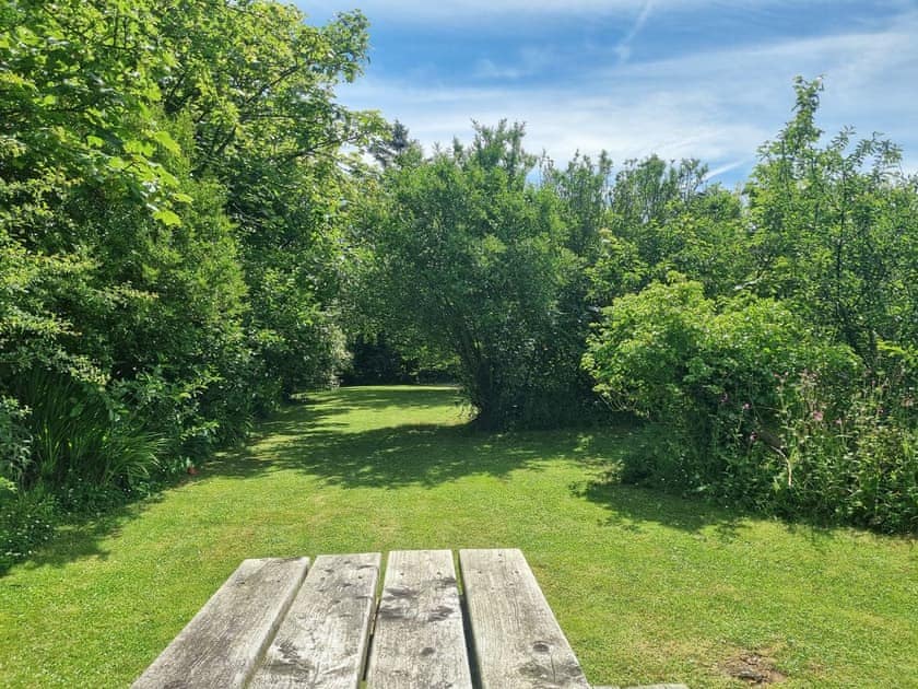 Garden and grounds | Rhos Y Grug, Llangwnadl, near Pwllheli