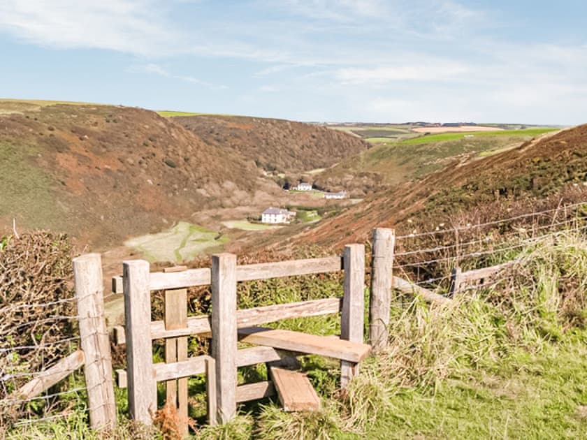 Surrounding area | Old Smithy BungalowsFoxgloves Bungalow, Welcombe, near Hartland