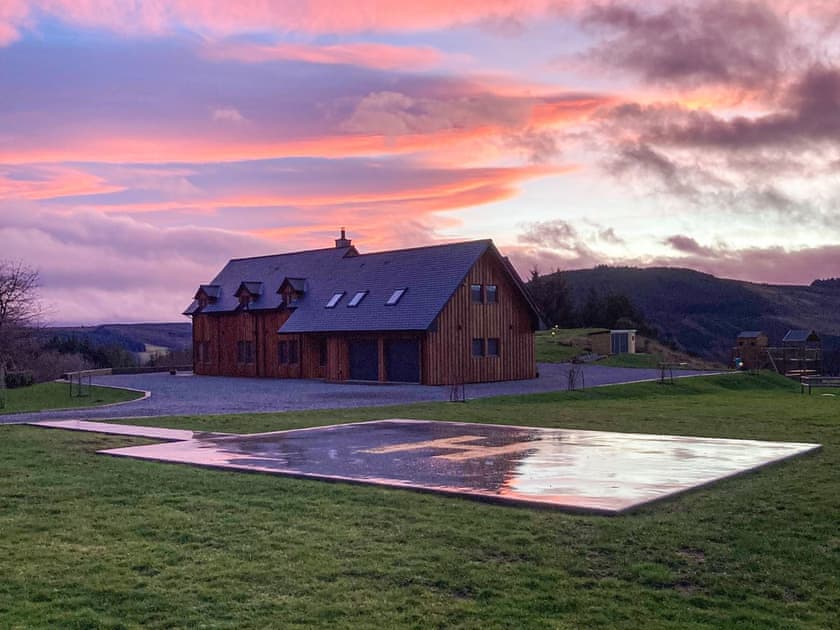 Exterior | Ben Luna Lodge, Drumnadrochit