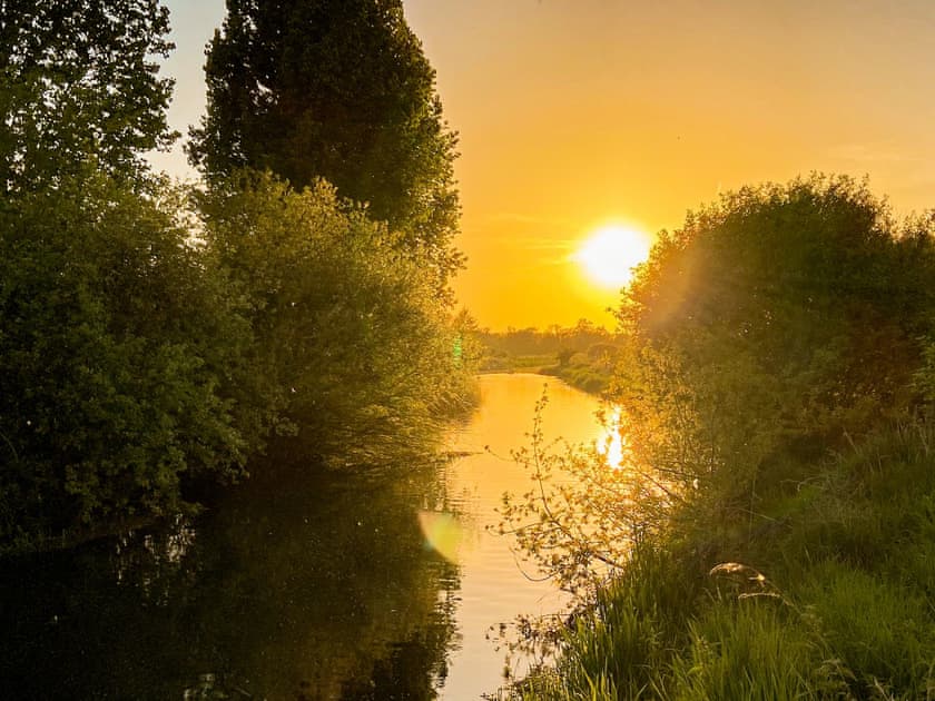 River Bure | Eden Cottage, Little Haubois, near Norwich