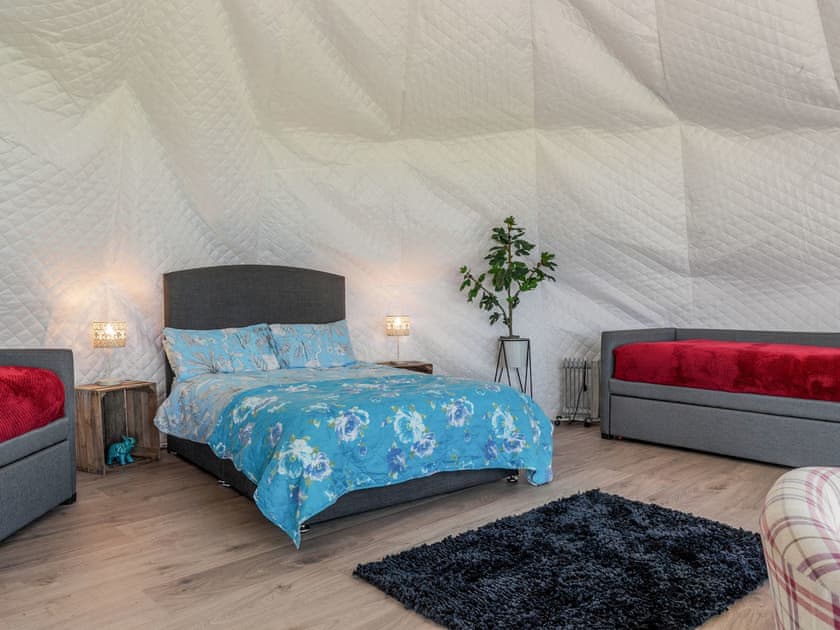 Sleeping area | Gwdihw - Tregoes Pods and Domes, Fishguard