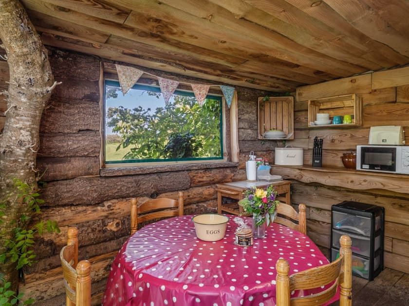 Kitchen/diner | Gwdihw - Tregoes Pods and Domes, Fishguard