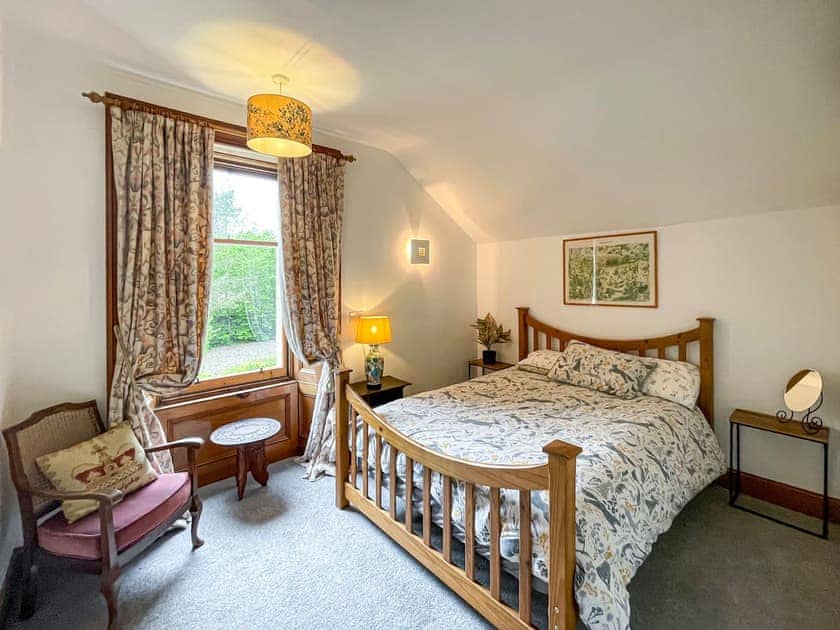 Double bedroom | Avondhu House, Aberfoyle