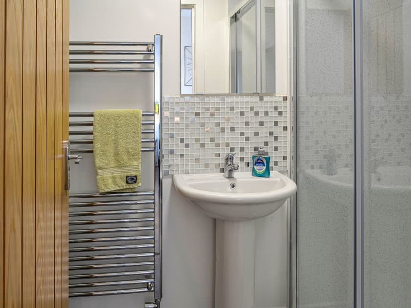 Shower room | Park Crescent, Newton Stewart