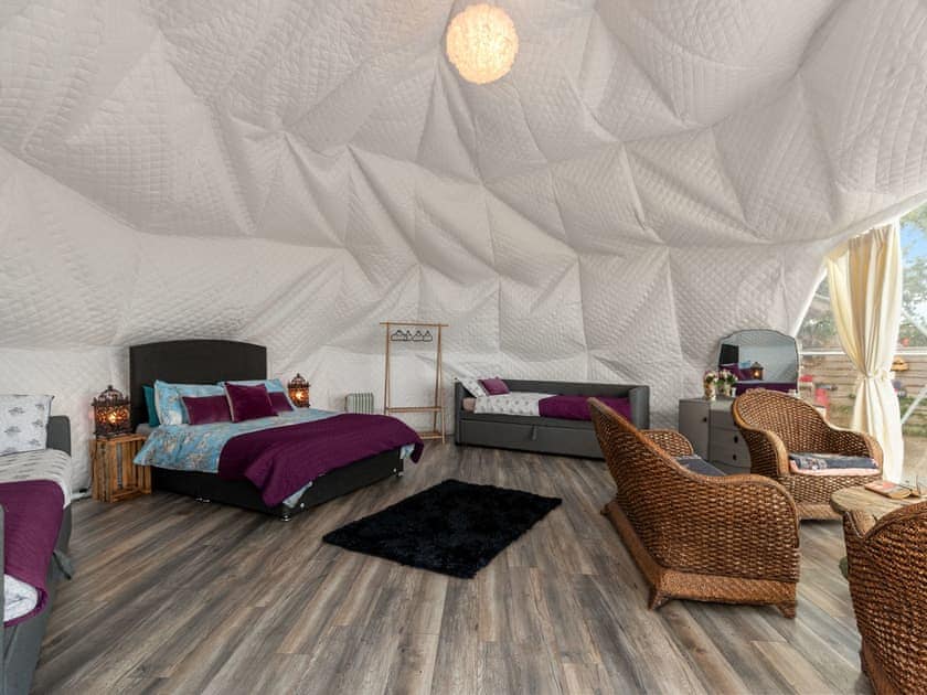 Living area | Seren Saethu - Tregoes Pods and Domes, Fishguard
