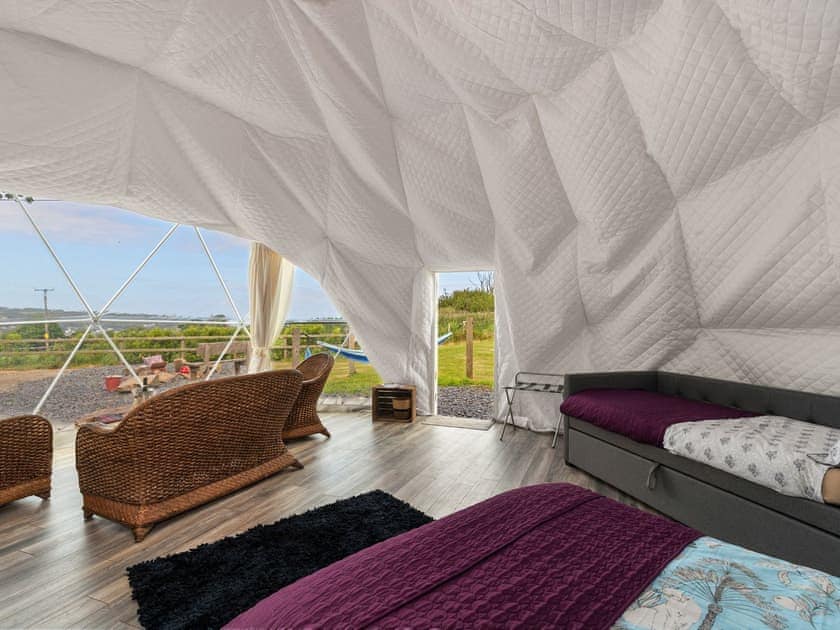 Living area | Seren Saethu - Tregoes Pods and Domes, Fishguard