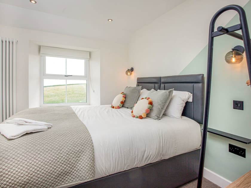 Double bedroom | Windmills, Mevagissey
