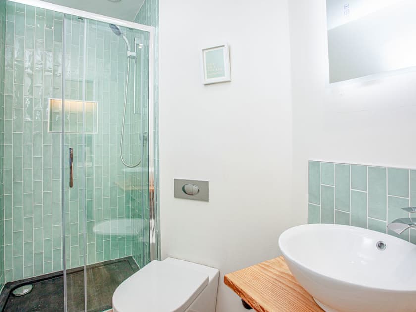 Shower room | Windmills, Mevagissey