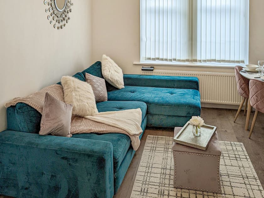 Queens Park Apartment in Bournemouth