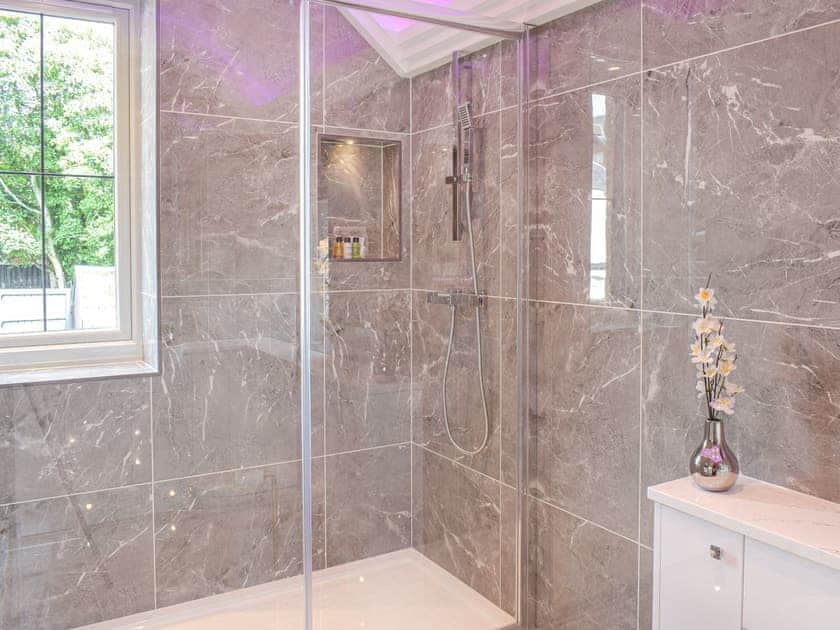 Shower room | The Old Foundry, Dalry