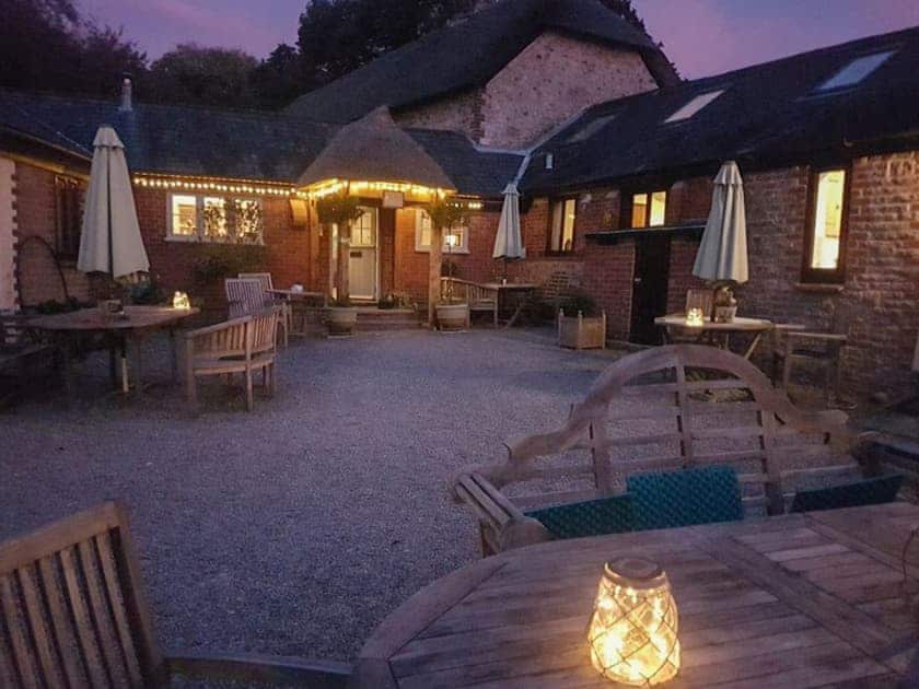 Setting | Berehayes Holiday Cottages, Whitchurch Canonicorum