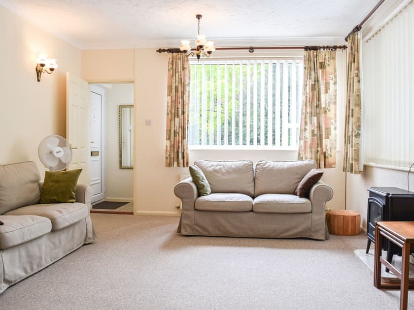 Living room | Mona’s Bungalow, Wellesbourne, near Stratford-Upon-Avon