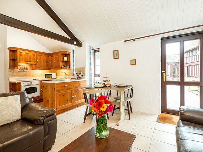 Open plan living space | Honeypot Cottage - Berehayes Holiday Cottages, Whitchurch Canonicorum