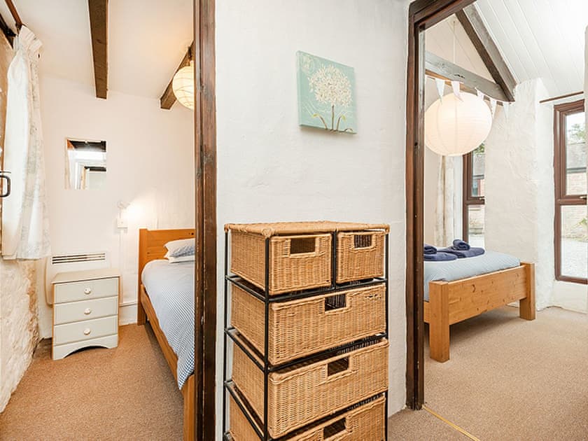 Hallway | Honeypot Cottage - Berehayes Holiday Cottages, Whitchurch Canonicorum