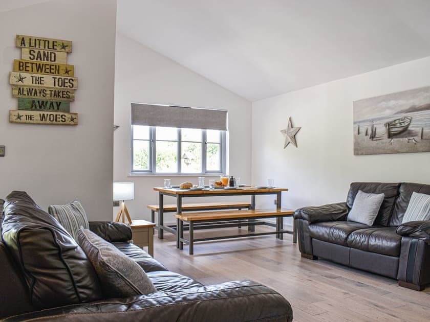 Living room/dining room | Barn Owl Lodge, St Columb Major