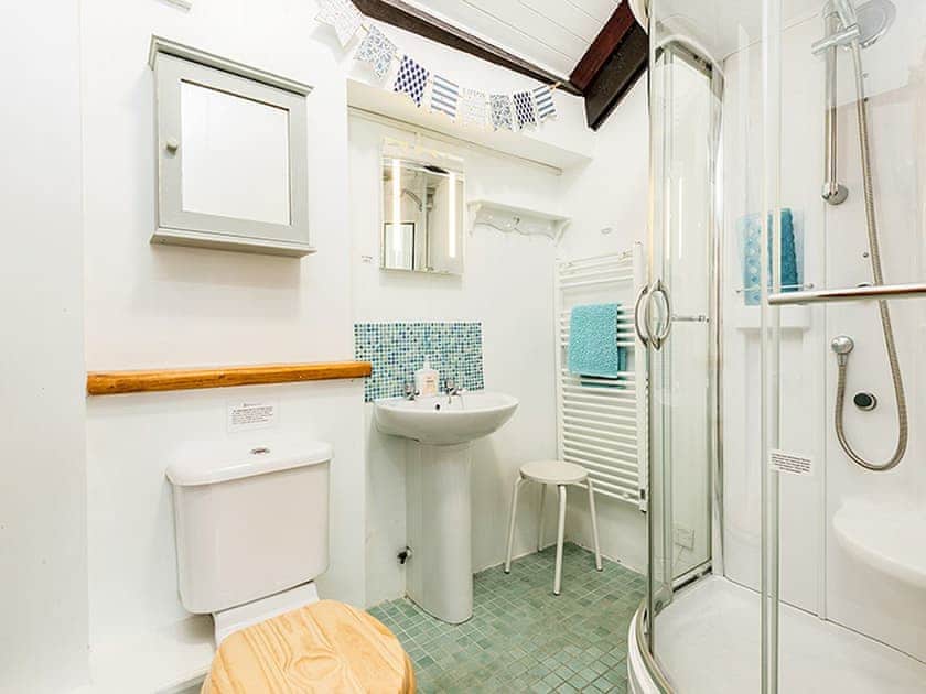 Shower room | Cider Barn - Berehayes Holiday Cottages, Whitchurch Canonicorum