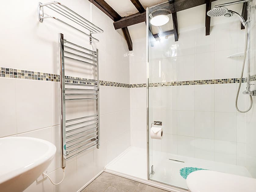 Shower room | The Hayloft - Berehayes Holiday Cottages, Whitchurch Canonicorum
