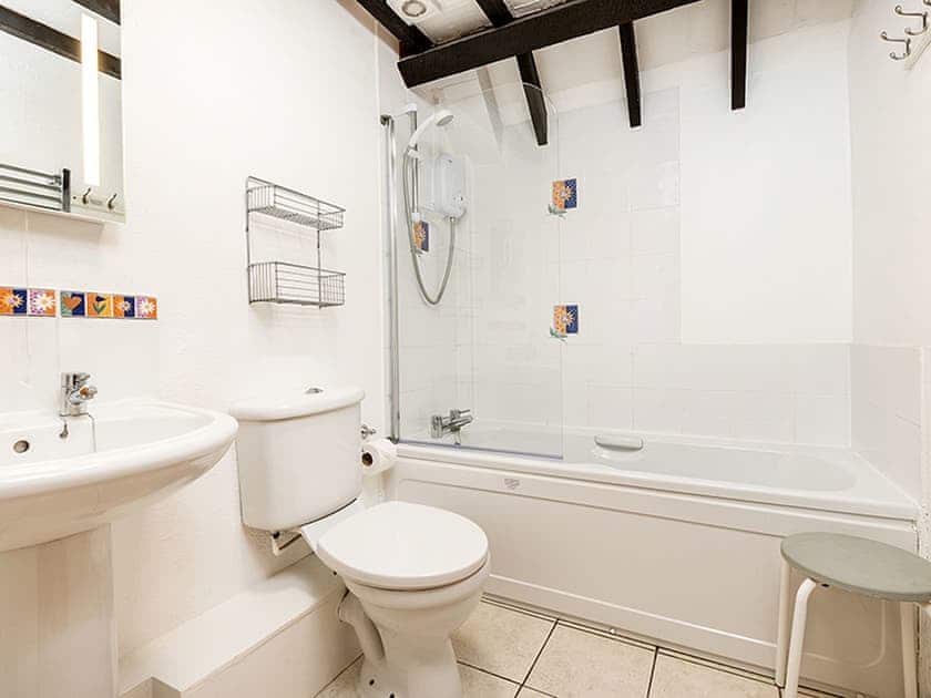 Bathroom | Barley Store - Berehayes Holiday Cottages, Whitchurch Canonicorum