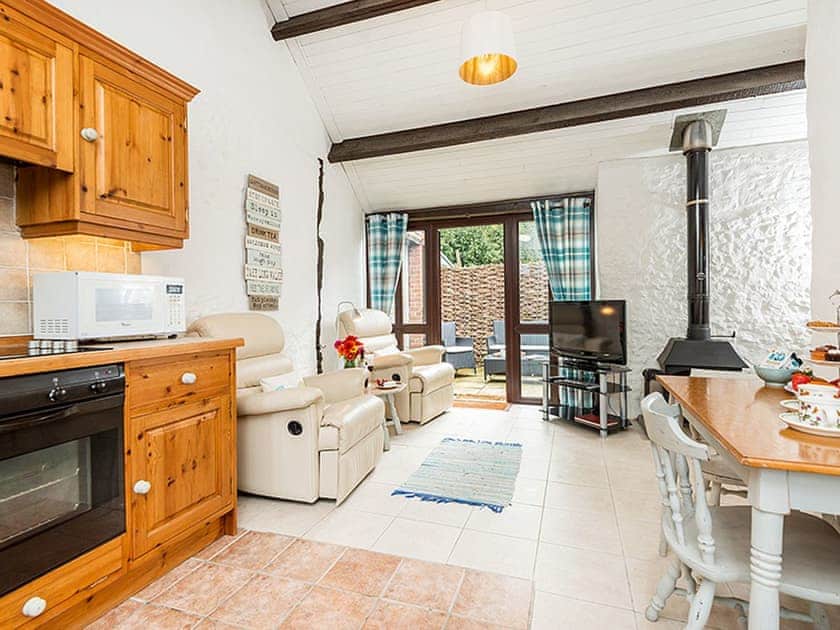 Open plan living space | Apple Cottage - Berehayes Holiday Cottages, Whitchurch Canonicorum