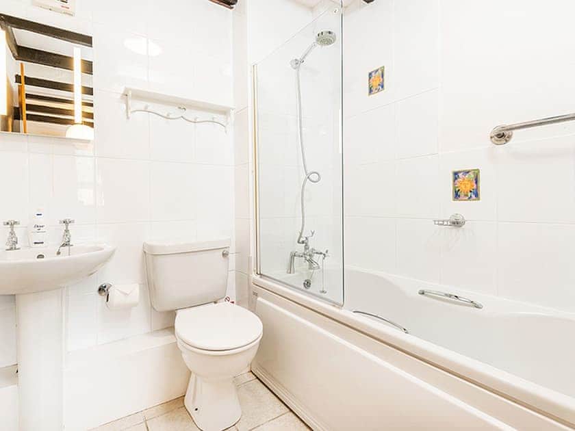 Bathroom | Apple Cottage - Berehayes Holiday Cottages, Whitchurch Canonicorum
